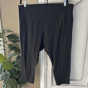 Lululemon Size 18 Gray Cropped Align Leggings 21” Activewear